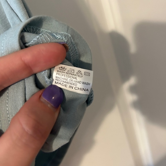 Grace And Frankie Wild Bandita t shirt size small - Picture 3 of 4